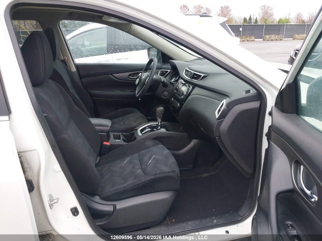 5N1AT2MV5FC808411 Nissan Rogue S/sl/sv