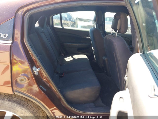 12609613 :رقم المزاد ، 1C3CCBBB2CN239608 vin ، 2012 Chrysler 200 Touring مزاد بيع