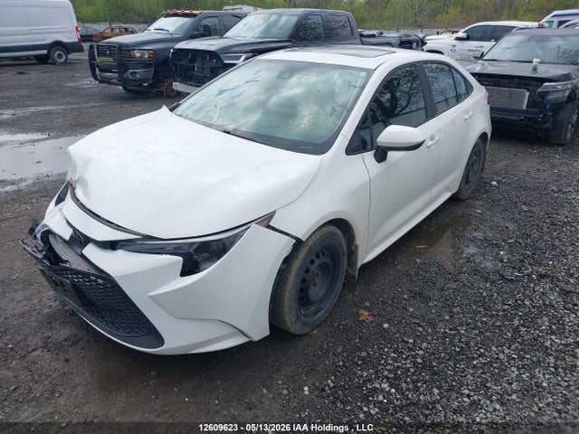 Toyota COROLLA LE 2022 5YFBPMBE6NP389146 Image 2