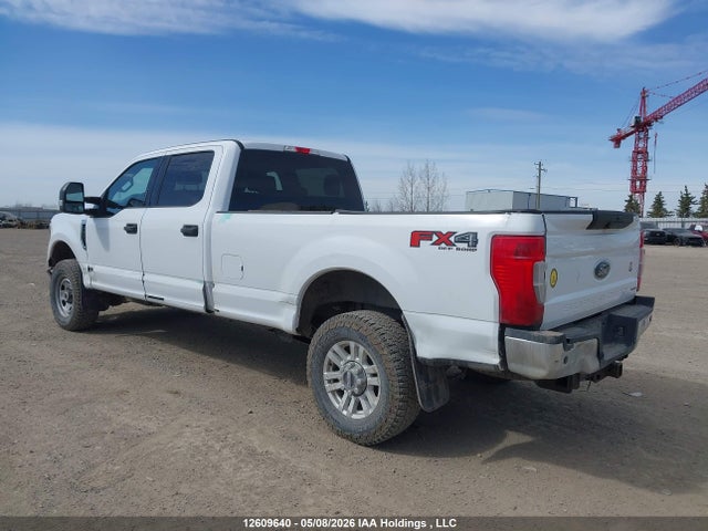 1FT8W3B63KEC63934 Ford F-350 Xlt