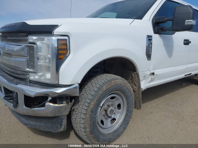 1FT8W3B63KEC63934 Ford F-350 Xlt
