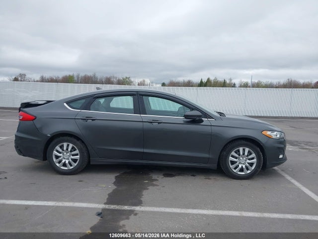 12609663 :رقم المزاد ، 3FA6P0HDXKR278670 vin ، 2019 Ford Fusion مزاد بيع