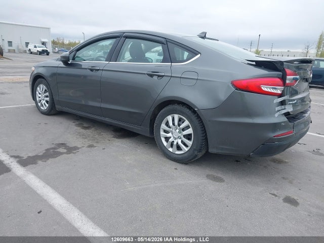 12609663 :رقم المزاد ، 3FA6P0HDXKR278670 vin ، 2019 Ford Fusion مزاد بيع