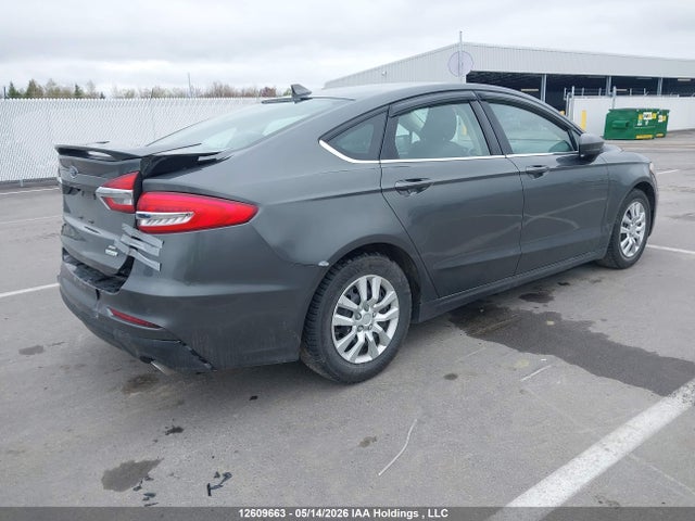 12609663 :رقم المزاد ، 3FA6P0HDXKR278670 vin ، 2019 Ford Fusion مزاد بيع