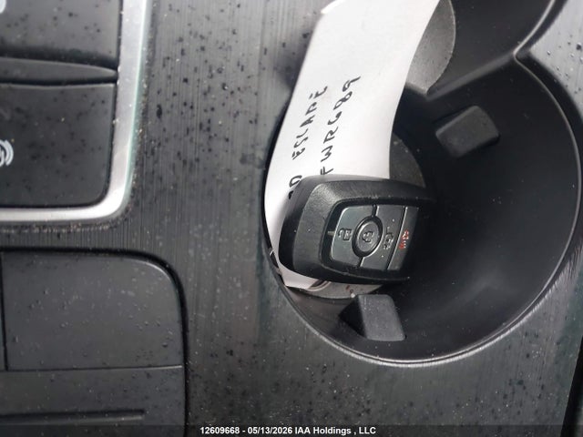 1FMCU9BZ4NUA51028 Ford Escape Se Hybrid