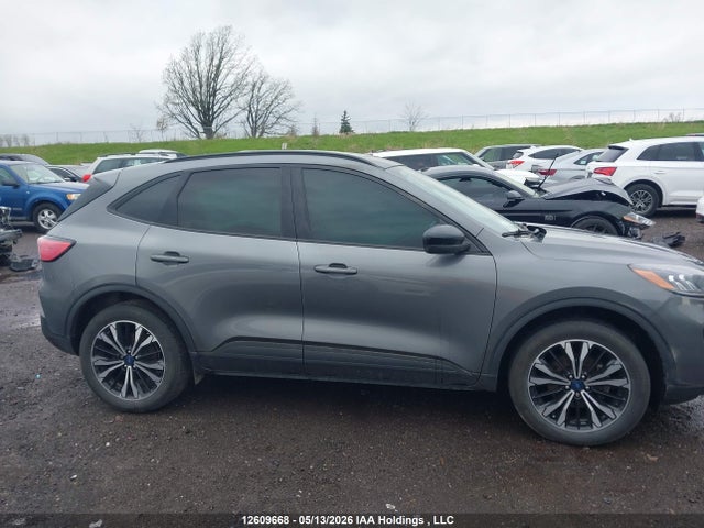 Продаж на аукціоні авто 2022 Ford Escape Se Hybrid, vin: 1FMCU9BZ4NUA51028, номер лоту: 12609668