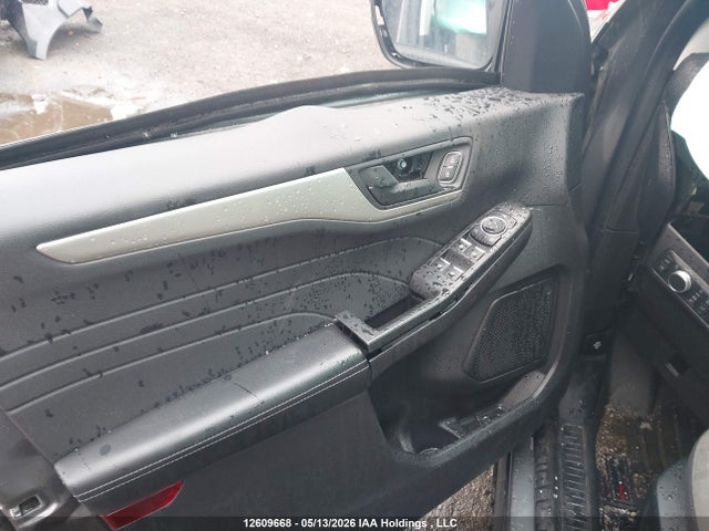 Продаж на аукціоні авто 2022 Ford Escape Se Hybrid, vin: 1FMCU9BZ4NUA51028, номер лоту: 12609668