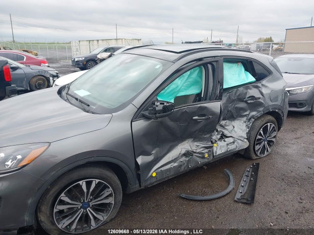 Продаж на аукціоні авто 2022 Ford Escape Se Hybrid, vin: 1FMCU9BZ4NUA51028, номер лоту: 12609668