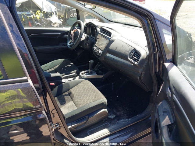 12609671 :رقم المزاد ، 3HGGK5H54HM100487 vin ، 2017 Honda Fit مزاد بيع