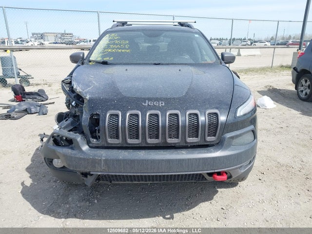 2018 Jeep Cherokee Trailhawk მანქანა იყიდება აუქციონზე, vin: 1C4PJMBX5JD536658, აუქციონის ნომერი: 12609682