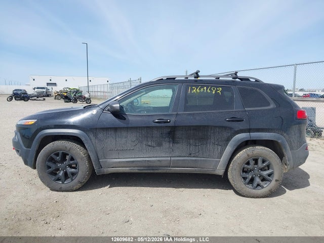 2018 Jeep Cherokee Trailhawk მანქანა იყიდება აუქციონზე, vin: 1C4PJMBX5JD536658, აუქციონის ნომერი: 12609682