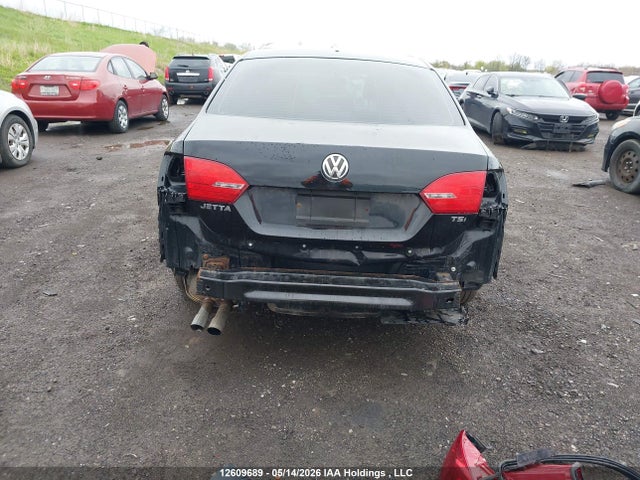 2014 Volkswagen Jetta 1.8 Tsi Comfortline მანქანა იყიდება აუქციონზე, vin: 3VWB07AJ1EM407688, აუქციონის ნომერი: 12609689