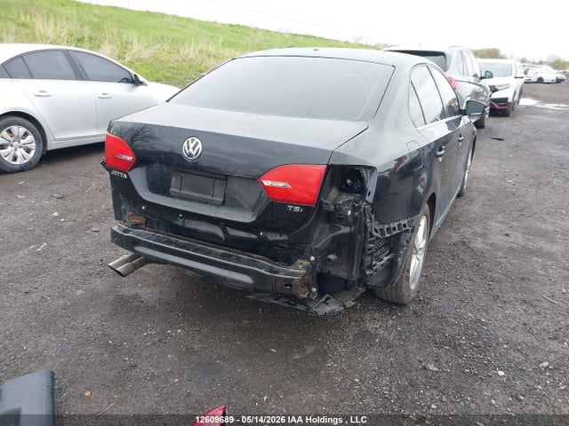 2014 Volkswagen Jetta 1.8 Tsi Comfortline მანქანა იყიდება აუქციონზე, vin: 3VWB07AJ1EM407688, აუქციონის ნომერი: 12609689