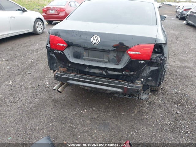 2014 Volkswagen Jetta 1.8 Tsi Comfortline მანქანა იყიდება აუქციონზე, vin: 3VWB07AJ1EM407688, აუქციონის ნომერი: 12609689