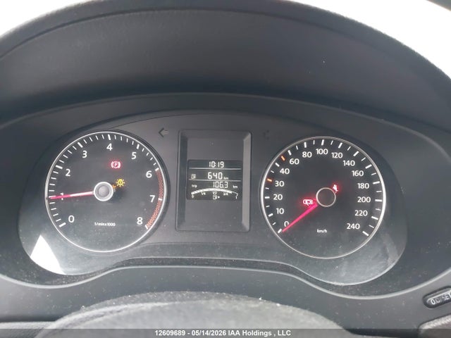 2014 Volkswagen Jetta 1.8 Tsi Comfortline მანქანა იყიდება აუქციონზე, vin: 3VWB07AJ1EM407688, აუქციონის ნომერი: 12609689