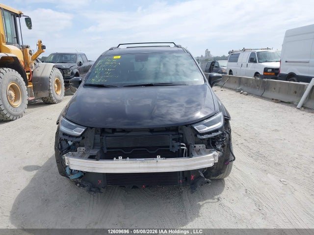 Chrysler Pacifica Limited 2025 2C4RC1GG5SR545773 Image 13
