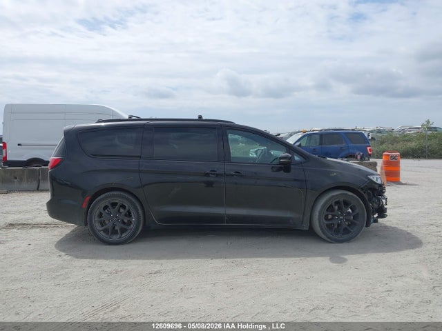 Chrysler Pacifica Limited 2025 2C4RC1GG5SR545773 Image 14
