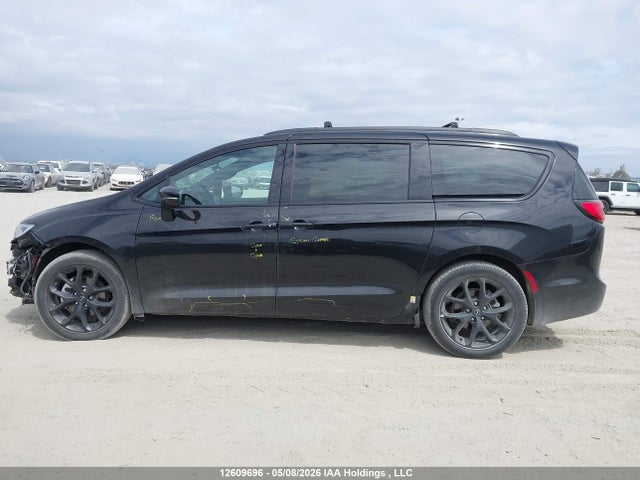Chrysler Pacifica Limited 2025 2C4RC1GG5SR545773 Image 15