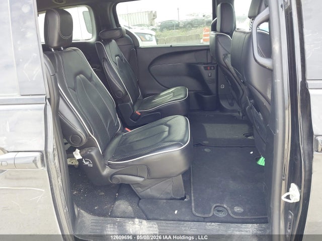 Chrysler Pacifica Limited 2025 2C4RC1GG5SR545773 Image 8