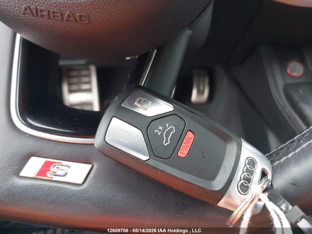2019 Audi S4 Premium Plus მანქანა იყიდება აუქციონზე, vin: WAUB4AF40KA096753, აუქციონის ნომერი: 12609706