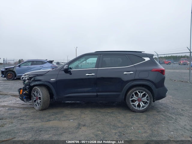 2021 Kia Seltos Sx Turbo მანქანა იყიდება აუქციონზე, vin: KNDETCA25M7062411, აუქციონის ნომერი: 12609709