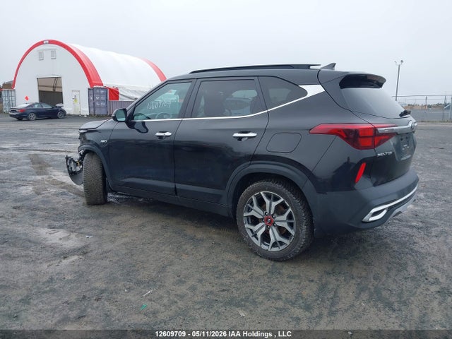 2021 Kia Seltos Sx Turbo მანქანა იყიდება აუქციონზე, vin: KNDETCA25M7062411, აუქციონის ნომერი: 12609709