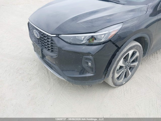 Продаж на аукціоні авто 2025 Ford Escape Platinum, vin: 1FMCU9JA2SUB06860, номер лоту: 12609727