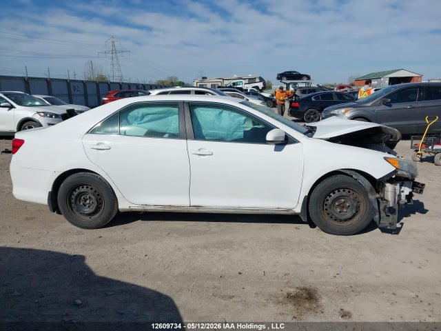 12609734 :رقم المزاد ، 4T1BF1FKXCU147523 vin ، 2012 Toyota Camry Se/le/xle مزاد بيع