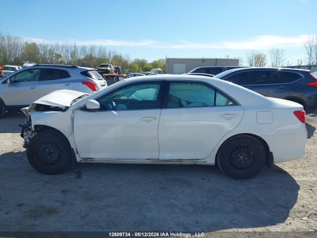 12609734 :رقم المزاد ، 4T1BF1FKXCU147523 vin ، 2012 Toyota Camry Se/le/xle مزاد بيع