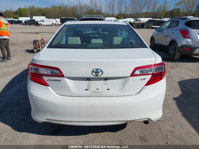 12609734 :رقم المزاد ، 4T1BF1FKXCU147523 vin ، 2012 Toyota Camry Se/le/xle مزاد بيع