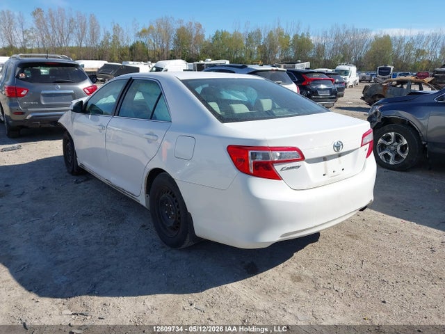12609734 :رقم المزاد ، 4T1BF1FKXCU147523 vin ، 2012 Toyota Camry Se/le/xle مزاد بيع
