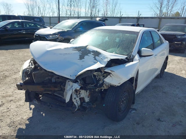 12609734 :رقم المزاد ، 4T1BF1FKXCU147523 vin ، 2012 Toyota Camry Se/le/xle مزاد بيع