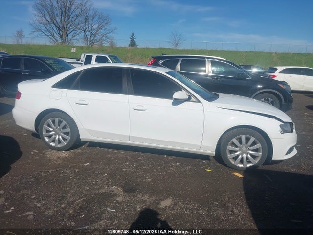 2012 Audi A4 2.0t მანქანა იყიდება აუქციონზე, vin: WAUBFCFL3CN010147, აუქციონის ნომერი: 12609748