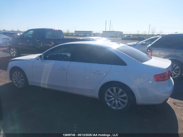 2012 Audi A4 2.0t მანქანა იყიდება აუქციონზე, vin: WAUBFCFL3CN010147, აუქციონის ნომერი: 12609748