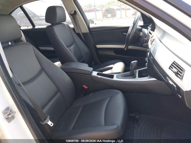 12609750 :رقم المزاد ، WBAPG7C57AA794319 vin ، 2010 Bmw 323 I مزاد بيع