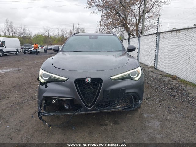 12609778 :رقم المزاد ، ZASFAKNN4J7C01486 vin ، 2018 Alfa Romeo Stelvio Ti Sport مزاد بيع