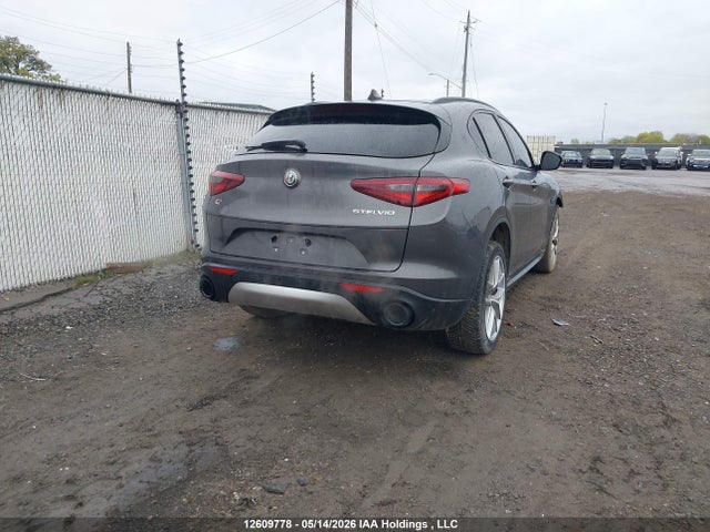 12609778 :رقم المزاد ، ZASFAKNN4J7C01486 vin ، 2018 Alfa Romeo Stelvio Ti Sport مزاد بيع