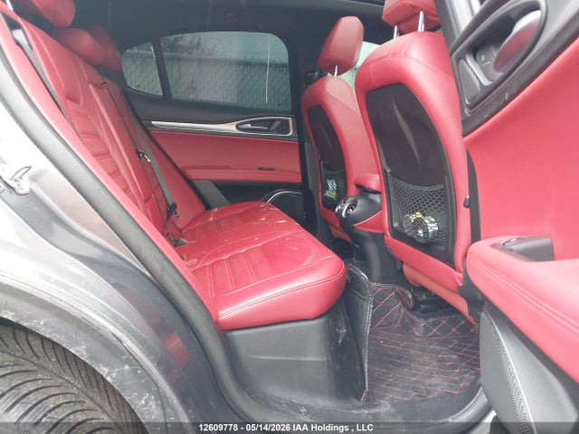 12609778 :رقم المزاد ، ZASFAKNN4J7C01486 vin ، 2018 Alfa Romeo Stelvio Ti Sport مزاد بيع
