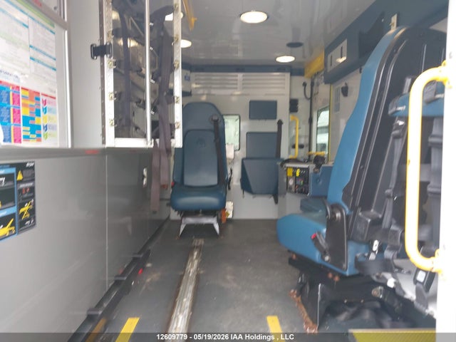 Продажа на аукционе авто 2017 Ford Econoline E350 Super Duty Ctway Van, vin: 1FDWE3FS9HDC19738, номер лота: 12609779