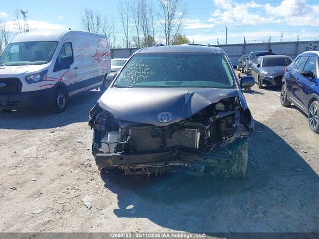 Aukcja sprzedaży 2017 Toyota Sienna Le, vin: 5TDKZ3DCXHS876846, numer aukcji: 12609783