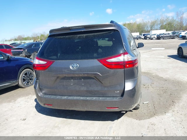 Aukcja sprzedaży 2017 Toyota Sienna Le, vin: 5TDKZ3DCXHS876846, numer aukcji: 12609783