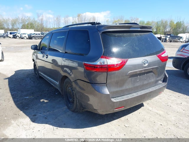 Aukcja sprzedaży 2017 Toyota Sienna Le, vin: 5TDKZ3DCXHS876846, numer aukcji: 12609783