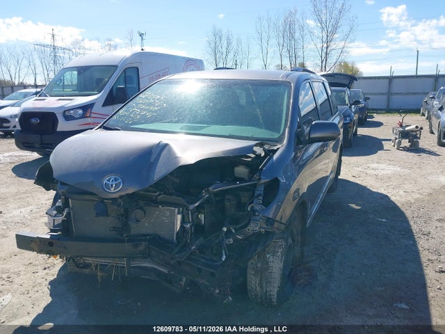 Aukcja sprzedaży 2017 Toyota Sienna Le, vin: 5TDKZ3DCXHS876846, numer aukcji: 12609783
