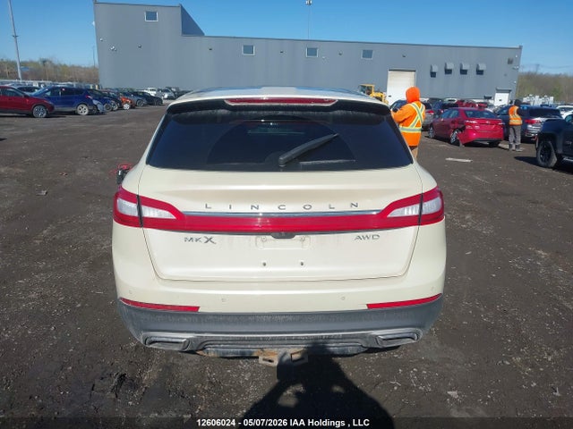 Продаж на аукціоні авто 2018 Lincoln Mkx Reserve, vin: 2LMPJ8LRXJBL13609, номер лоту: 12606024