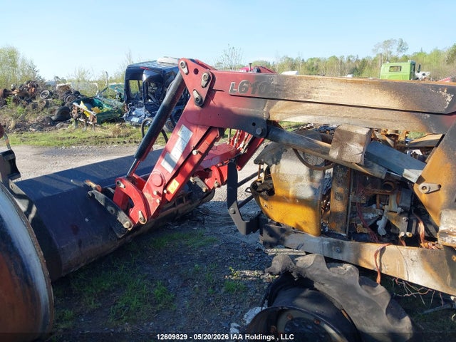 Case Tractor 2021 ELRFA75APMAY02368 Image 2