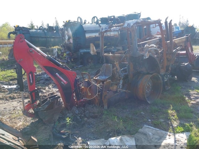 Case Tractor 2021 ELRFA75APMAY02368 Image 4