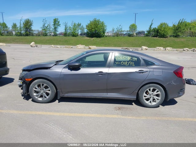 Продажа на аукционе авто 2018 Honda Civic Lx, vin: 2HGFC2F56JH018193, номер лота: 12609831
