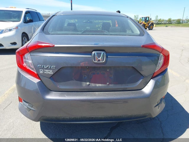 Продажа на аукционе авто 2018 Honda Civic Lx, vin: 2HGFC2F56JH018193, номер лота: 12609831