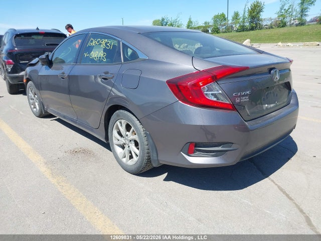 Продажа на аукционе авто 2018 Honda Civic Lx, vin: 2HGFC2F56JH018193, номер лота: 12609831