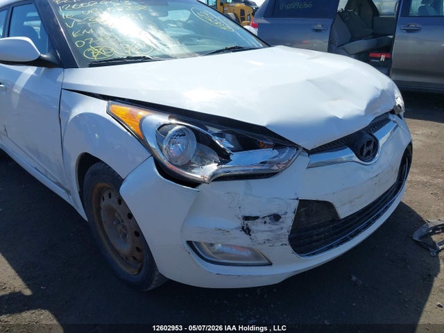 KMHTC6AD4GU300681 Hyundai Veloster Se